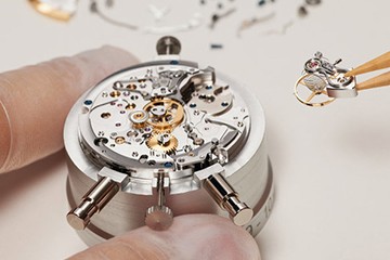 武汉劳力士表偷停了售后维修